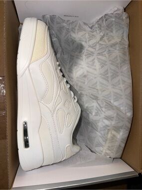 White WATSON NORTH STAR 04 PURE MONEY SNEAKERS SIZE 8/M  9.5/W 🔥🔥🔥 retail $120
